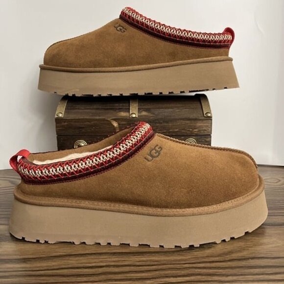 UGG Shoes - UGG Tan and Red Women's Sandals🍿🍿